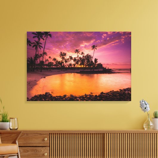 Roze zonnesteek voor strand van Hawaii Canvas Afdruk (Insitu (Woonkamer))