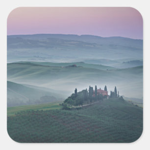 Roze zonsopgang over een Toscane-landschapssticker Vierkante Sticker