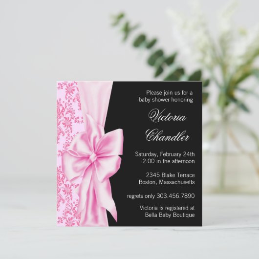 Roze Zwart Damask Bow Elegant Baby Meisje Douche Kaart (Staand voorkant)