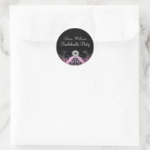 Roze & Zwart Damast Bachelorette Party Sticker (Tas)