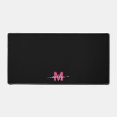 Roze Zwart Modern Minimalistisch Naam Monogram Bureaumat (Voorkant)