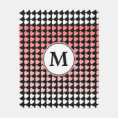 Roze zwart-wit hartpatroon monogram fleece deken (Voorkant)
