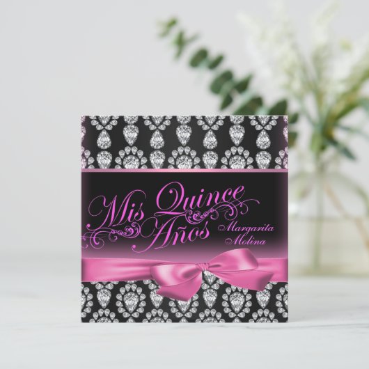 Roze/Zwarte Diamant & Boog Quinceanera Uitnodiging (Staand voorkant)