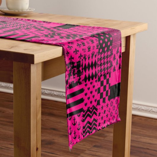 Roze Zwarte Gemengde Patchwork Ontwerp Korte Tafelloper