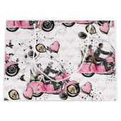 Roze, zwarte, gouden florale tas met wieltjes groot cadeauzakje (Voorkant)