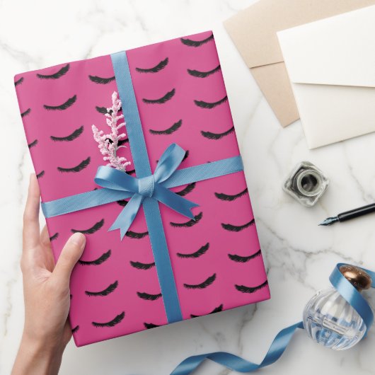 Roze Zwarte Wimpers Glam Verjaardag Cadeaupapier (Geschenken)