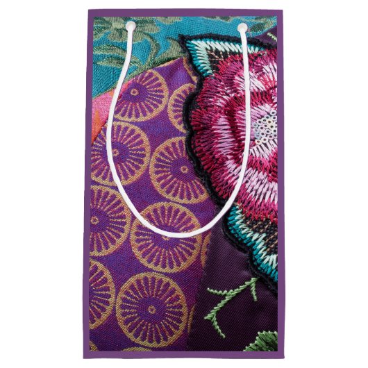 Rozen bloem geborduurde look boho paarse klein cadeauzakje (Voorkant)