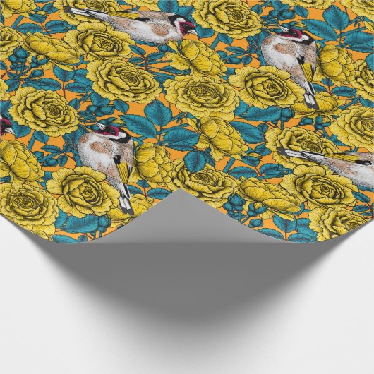 Rozen bloemen en goudvinken cadeaupapier (Hoek)