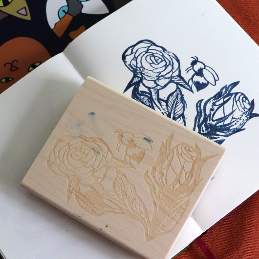 Rozen en bijen rubberstempel