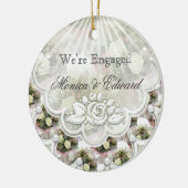 Rozen en lacunes Verloving Aankondiging siermiddel Keramisch Ornament (Links)