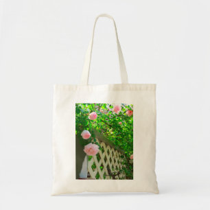 Rozen en roosters - wijngaard van Martha Tote Bag