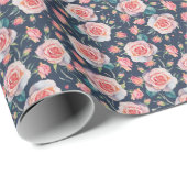 Rozen en rozenknoppen: Bloemen naadloos. Cadeaupapier (Rol Hoek)