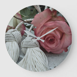 Rozen en wandklok
