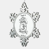 Rozen en wijnstokken Romantic 3rd Wedding Jubileum Tin Sneeuwvlok Ornament (Rechts)