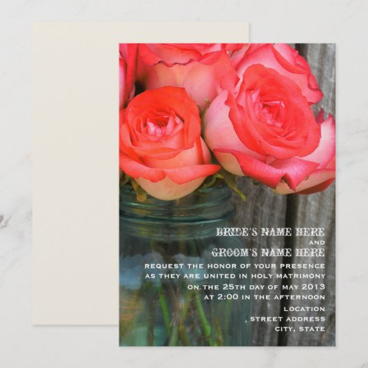 Rozen in een Mason Jar Barn Wood bruiloft uitnodig Kaart (Voorkant / Achterkant)