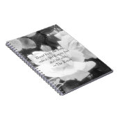 Rozen in zwart-wit met Koran-citaat Notitieboek (Rechterzijde)