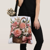 Rozen lelies in een mandje tote bag (Dichtbij)