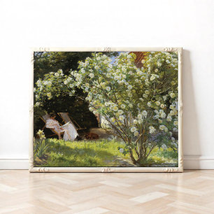 Rozen. Marie Krøyer zittend in de dekstoel Poster