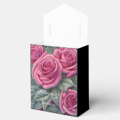 Rozen met fijne pasta-roze bruiloft bedankdoosjes (Geopend)