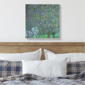 Rozen onder de bomen, c.1905 canvas afdruk (Insitu (Slaapkamer))