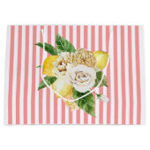 Rozen op roze strepen groot cadeauzakje (Voorkant)