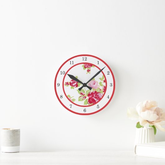 Rozen op witte wandklok (Huis)