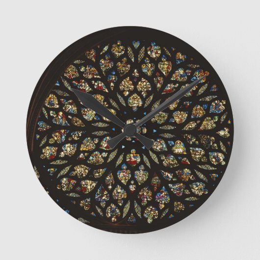 Rozen raam boven de westdeur, met scènes diepgaand ronde klok (Voorkant)