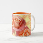 Rozen van roze en koraal tweekleurige koffiemok (Voorkant rechts)