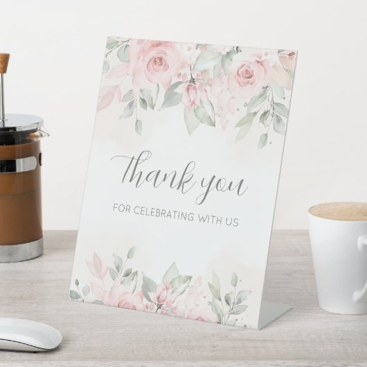 Rozen verbrijzelen welkom in onze bruiloft reclamebord met voetstuk (Insitu)