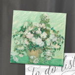 Rozen | Vincent Van Gogh Magneet<br><div class="desc">Rozen (1890) van de Nederlandse postimpressionist Vincent Van Gogh. Het originele werk is een olie op canvas schilderend een stil leven van witte rozen tegen een lichtgroene achtergrond. Gebruik de ontwerphulpmiddelen om douanetekst toe te voegen of het afbeelding te personaliseren.</div>