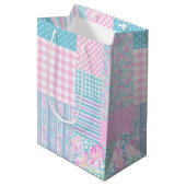 Rozen Vlinders Faux Patchwork Medium Gift Bag Medium Cadeauzakje (Voorkant Gekanteld)