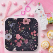 Rozen voor de zomer op zwart papieren bordje (Feest)