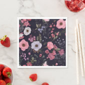 Rozen voor de zomer op zwart servet (Insitu)