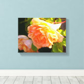 Rozen voor landdoorsnede canvas afdruk (Insitu (Houten vloer))