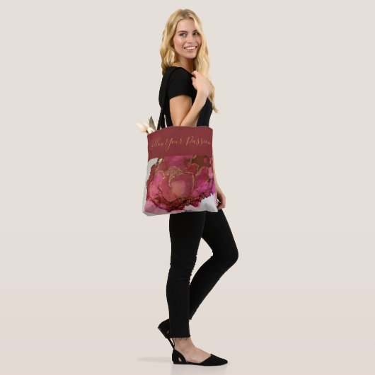 Rozen zijn Rode Canvas tas (Op model)