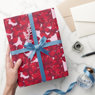 Rozenblaadjes cadeaupapier