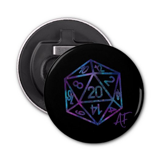 RPG Crit AF | Nebula Fantasy Tafelblad Gamer Dice Button Flesopener (Voorkant)