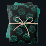 RPG Dice | Emerald Fantasy tafelblad Retro Gamer Inpakpapier Vel<br><div class="desc">GEEK CHIC GAMER! Nieuwigheden RPG-inpakpapier zijn ook ideaal voor efemere doe-het-zelfprojecten voor meubels of doe-het-zelf-projecten voor thuisdecoratie. Het is GAME ON! dus kies je wapen en rol initiatief! Perfect voor elke old school tafelblad pen / potlood en papier (PnP) fantasie rolspeler, het ontwerp beschikt over een naadloos patroon van 20-zijdige...</div>