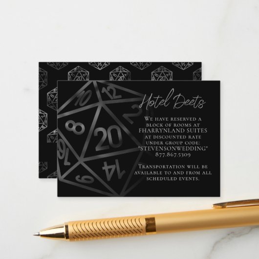 RPG Dice | Fantasy Tabletop Gamer Hotel Details Informatiekaartje (Voorkant / Achterkant in situ)