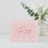 RSVP-Briefkaart Roze en witte Wavy Border Briefkaart (Staand voorkant)