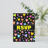 "RSVP" + Fun, liefdevol, kleurrijk hartenpatroon Uitnodiging Briefkaart (Staand voorkant)