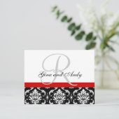 RSVP-kaart Rood Damask Monogram & Names RSVP Kaartje (Staand voorkant)