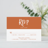 RSVP-kalligrafie Terracotta Script Style ReAntwoor Kaart (Staand voorkant)