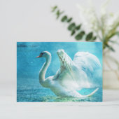 RSVP Magische Zwan tijdens een zomerdouche (Staand voorkant)