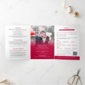 RSVP QR-code Mistletoe Red bruiloft Drieluik Uitnodiging (Binnen)