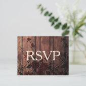 RSVP Rode Bloemen Faux Kant en Hout Uitnodiging Briefkaart (Staand voorkant)
