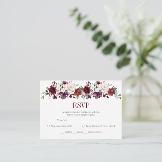 RSVP Roze en Rode Bloemen Quinceañera Informatiekaartje (Staand voorkant)