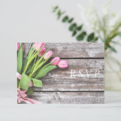 RSVP-roze tulpen en hout RSVP Kaartje (Staand voorkant)