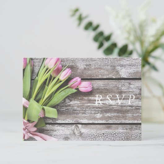 RSVP-roze tulpen en hout RSVP Kaartje (Staand voorkant)