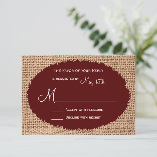 RSVP Rustisch land Burlap Maroon Red Wedding RSVP Kaartje (Staand voorkant)